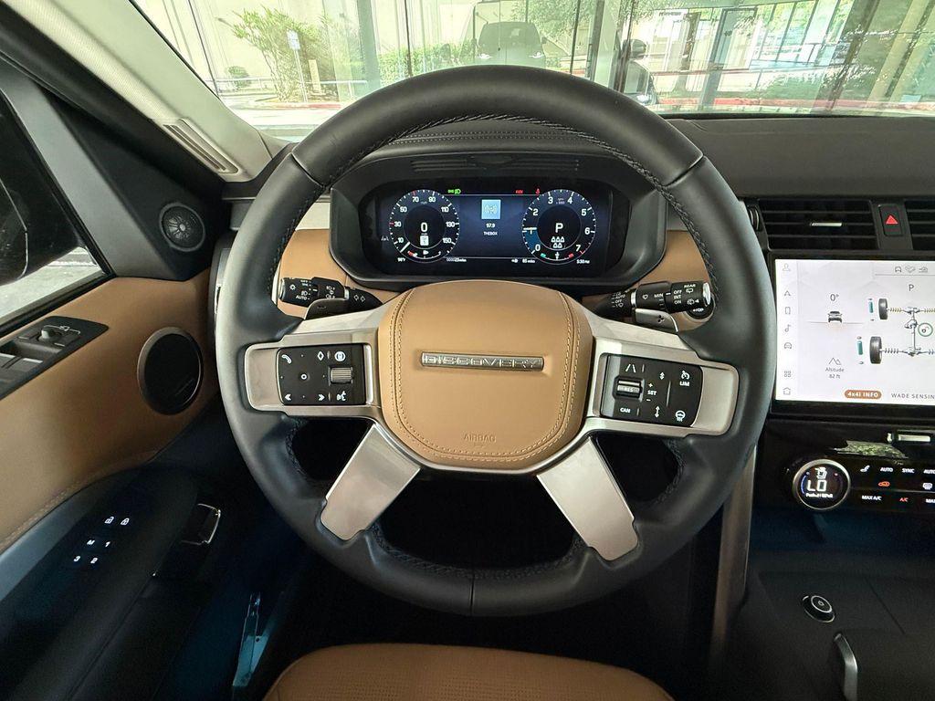 new 2026 Land Rover Discovery car, priced at $89,011