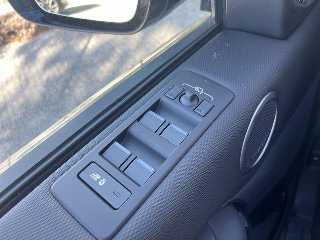 used 2025 Land Rover Discovery car, priced at $63,000