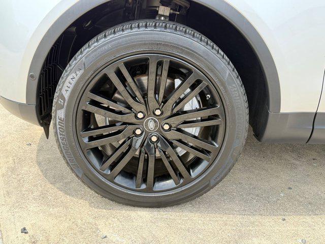 used 2019 Land Rover Discovery car, priced at $18,724