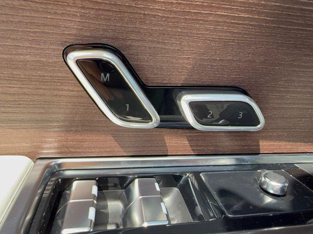 new 2027 Land Rover Range Rover car, priced at $133,822