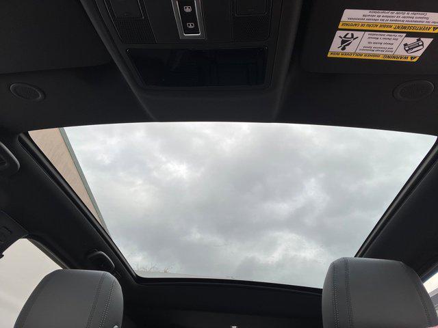 new 2025 Land Rover Discovery Sport car, priced at $61,001