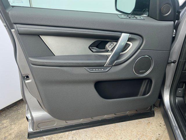 new 2025 Land Rover Discovery Sport car, priced at $61,001