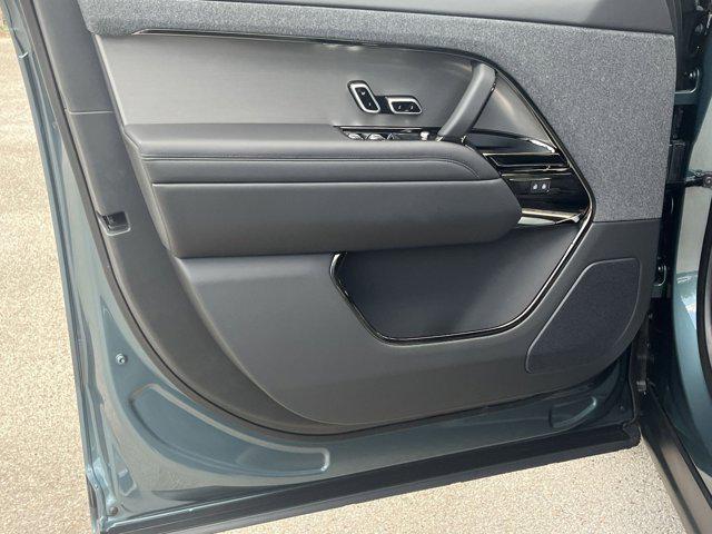new 2025 Land Rover Range Rover Sport car, priced at $112,049