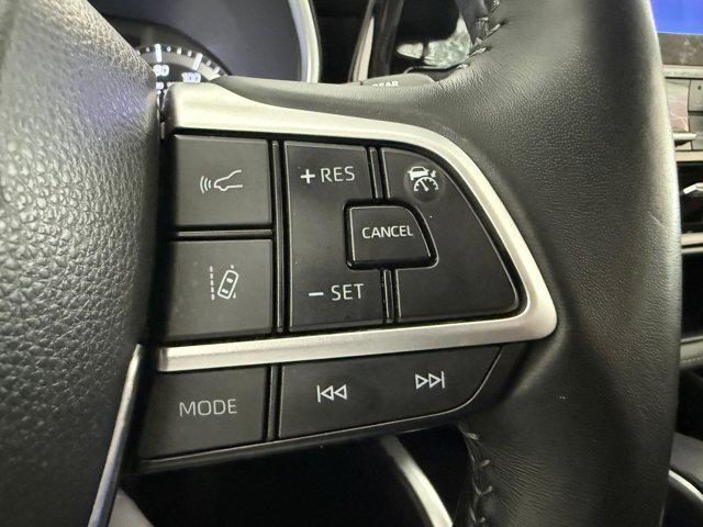 used 2023 Toyota Highlander Hybrid car, priced at $33,999