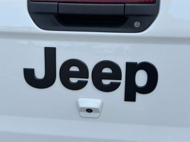 used 2022 Jeep Gladiator car, priced at $27,203
