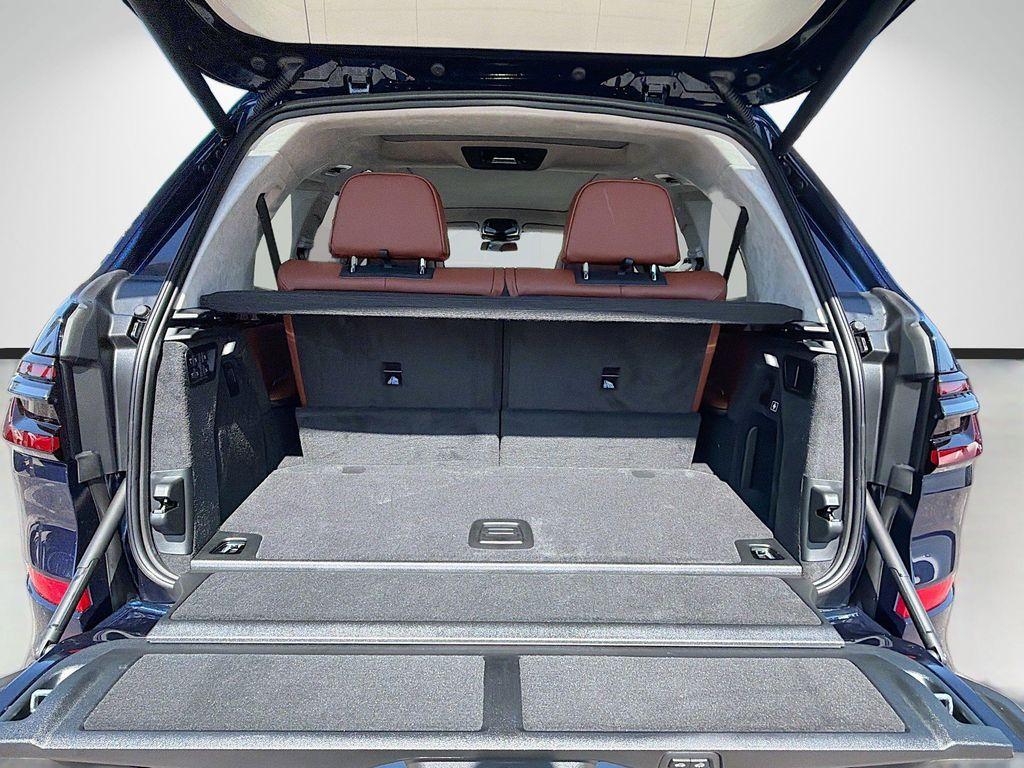 new 2027 BMW X7 car, priced at $137,685