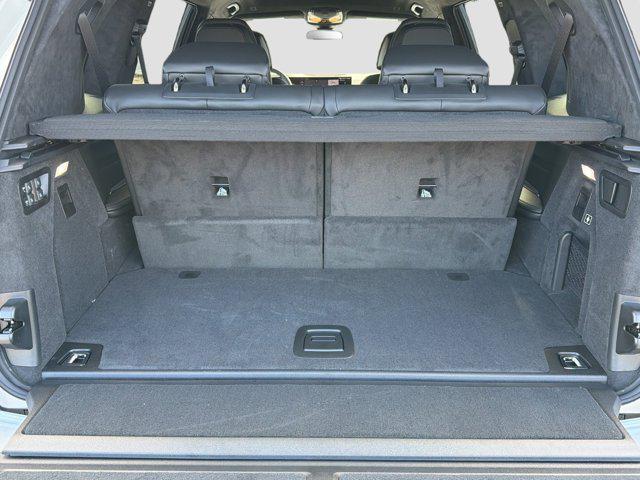 new 2026 BMW X7 car, priced at $99,025