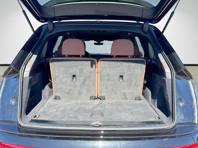 used 2025 Audi Q7 car, priced at $46,561
