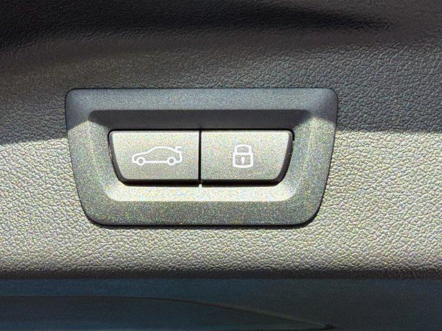 new 2026 BMW X7 car, priced at $101,400