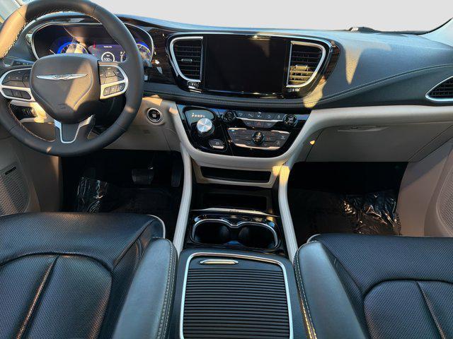 used 2022 Chrysler Pacifica car, priced at $33,587