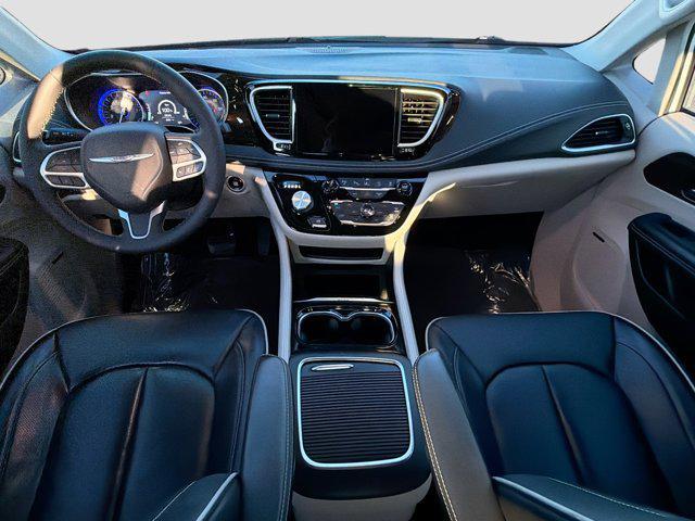 used 2022 Chrysler Pacifica car, priced at $33,587