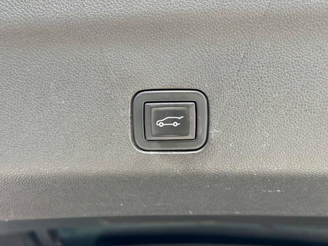 used 2021 GMC Yukon car, priced at $45,991