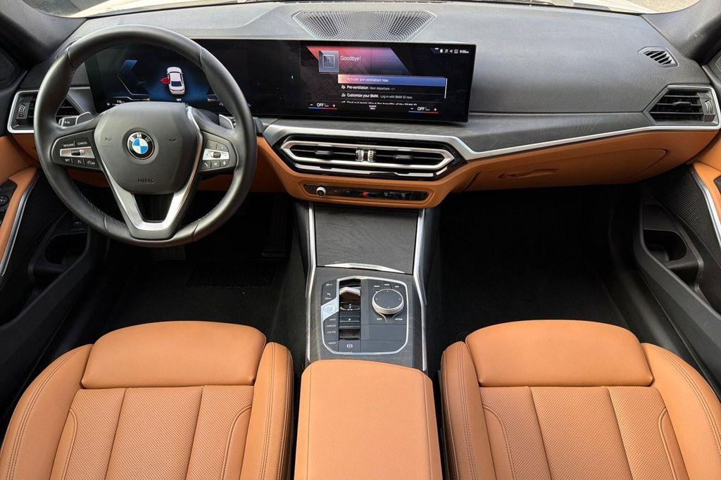 BMW 3 Series view 12