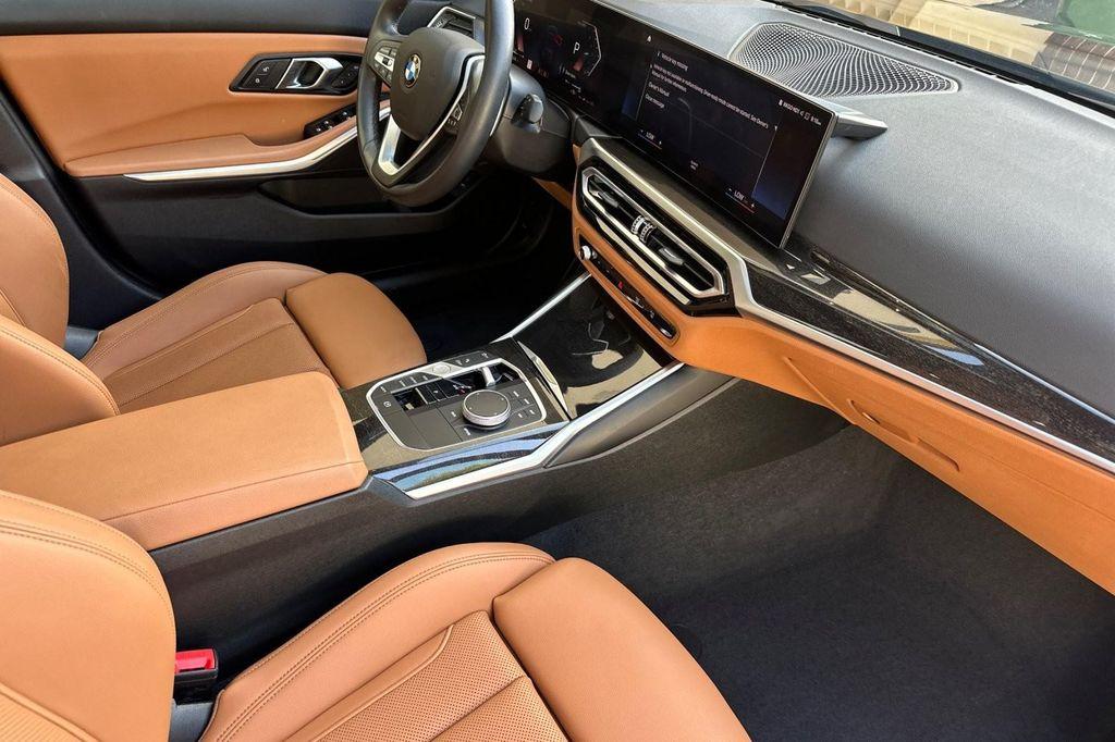 BMW 3 Series view 14