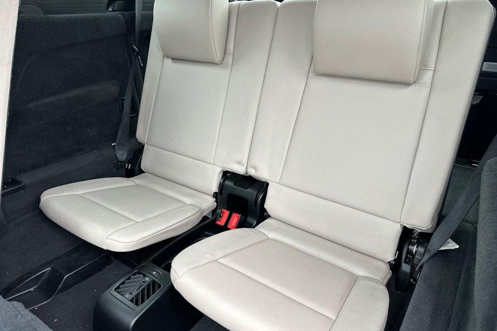BMW X5 view 14