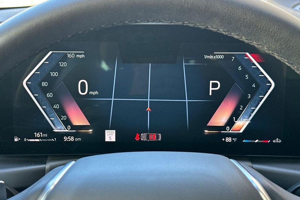 BMW 3 Series view 23