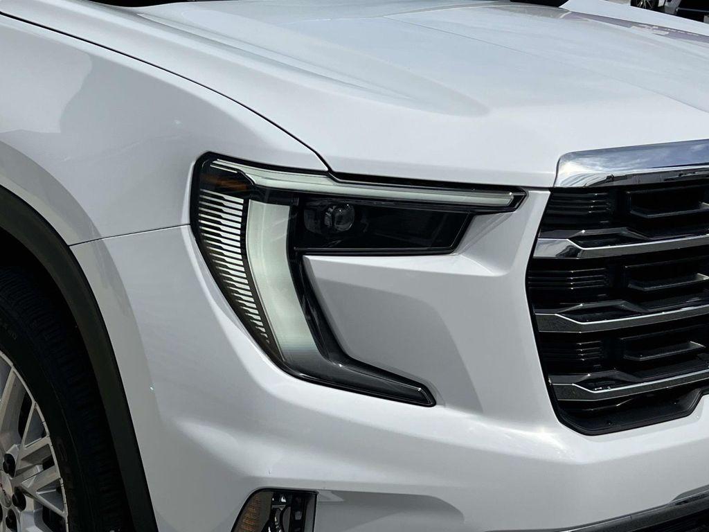used 2025 GMC Acadia car, priced at $35,050