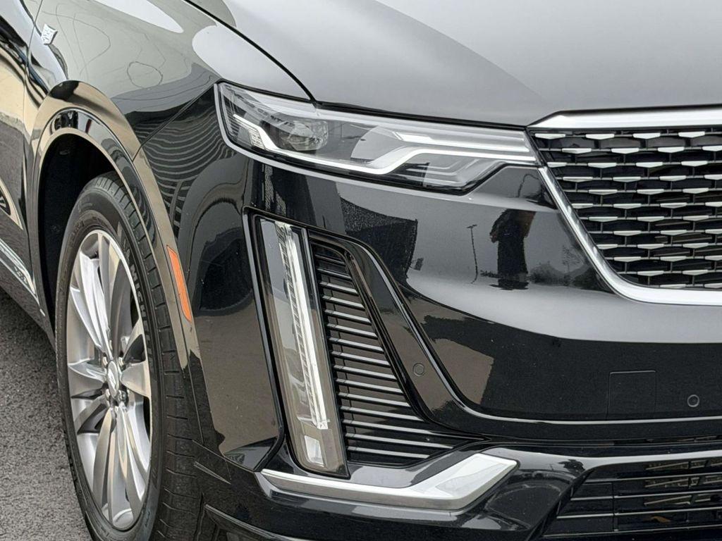 used 2024 Cadillac XT6 car, priced at $43,996