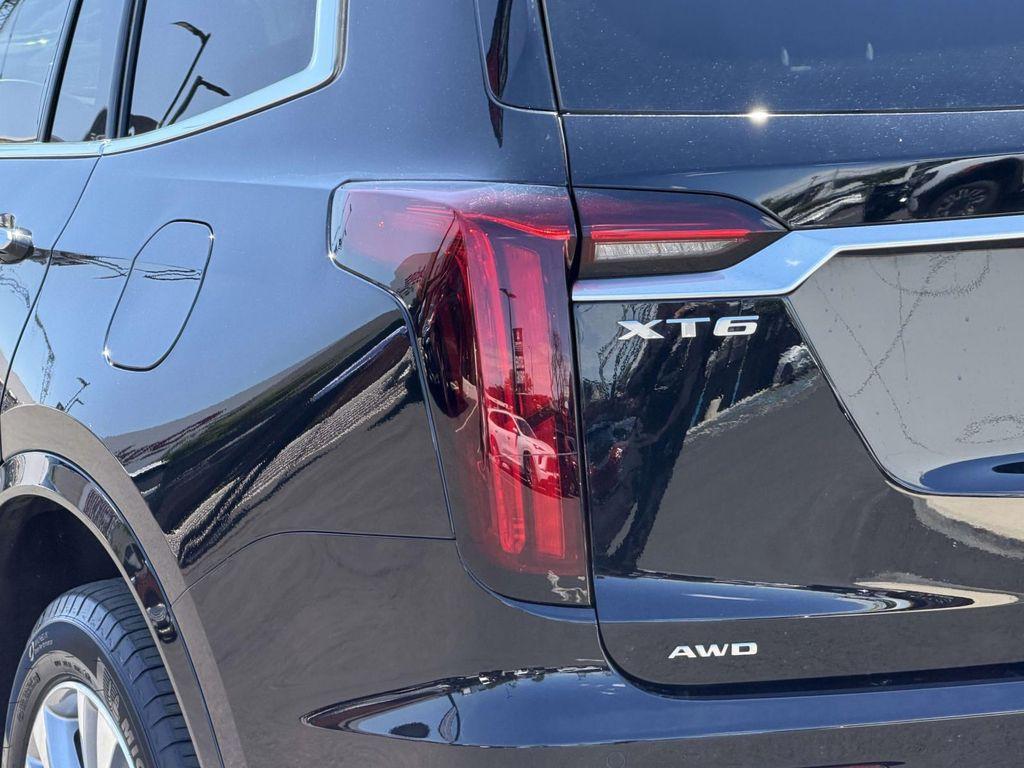 used 2024 Cadillac XT6 car, priced at $47,050