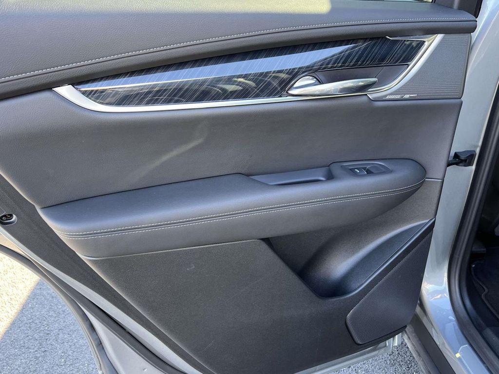 used 2025 Cadillac XT6 car, priced at $44,995