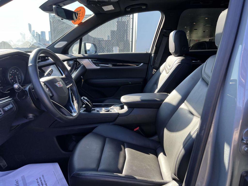 used 2025 Cadillac XT6 car, priced at $44,995