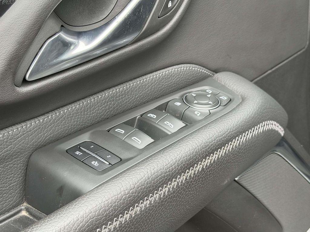 used 2023 GMC Yukon XL car, priced at $62,151