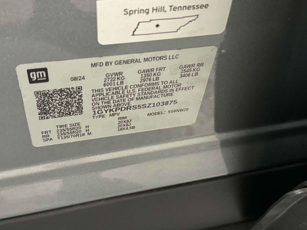 used 2025 Cadillac XT6 car, priced at $44,595