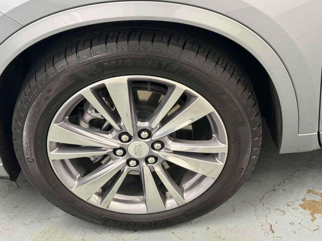 used 2025 Cadillac XT6 car, priced at $44,595