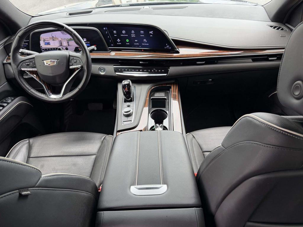 used 2024 Cadillac Escalade ESV car, priced at $81,104