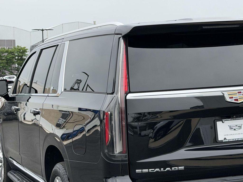 used 2024 Cadillac Escalade ESV car, priced at $81,104