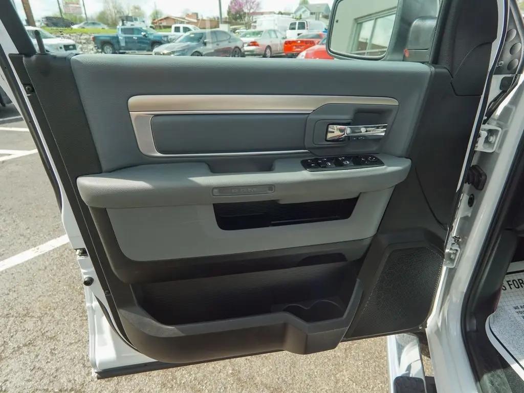 used 2019 Ram 1500 car, priced at $27,144