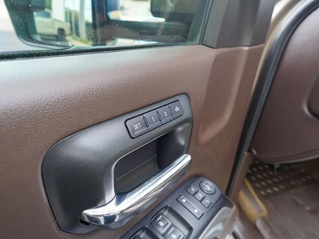 used 2015 Chevrolet Silverado 2500 car, priced at $39,844