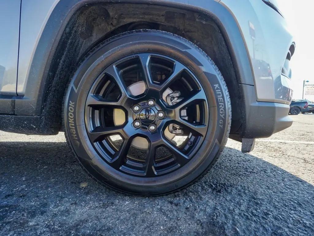 used 2022 Jeep Compass car, priced at $16,944
