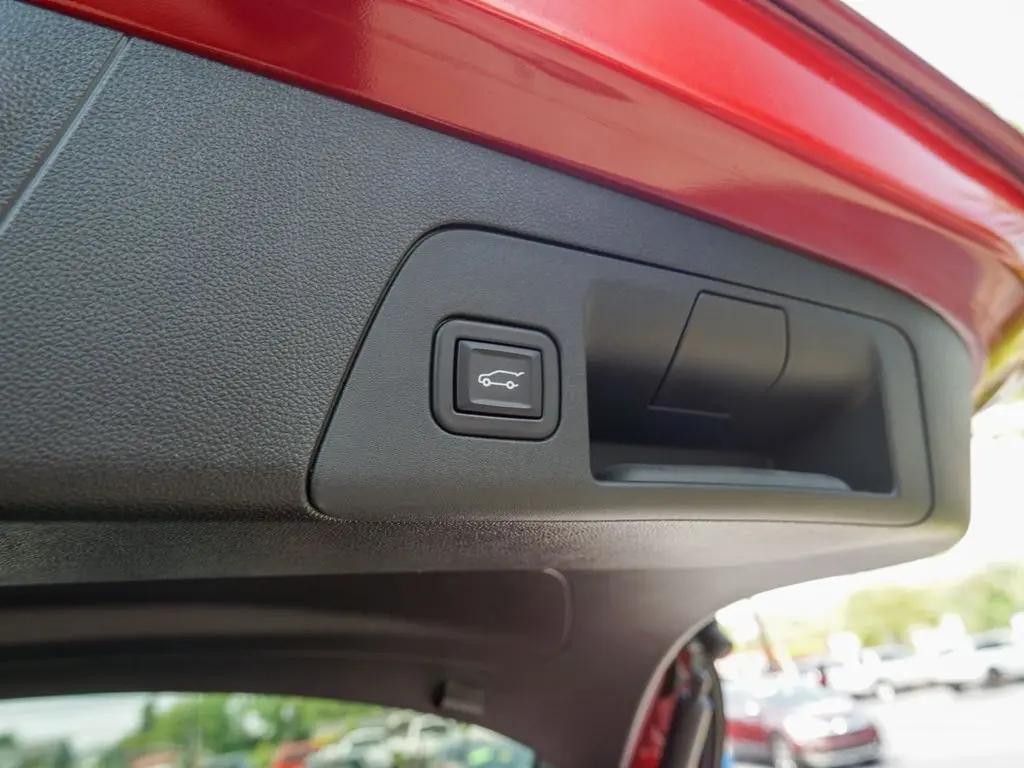 used 2022 Buick Envision car, priced at $27,544