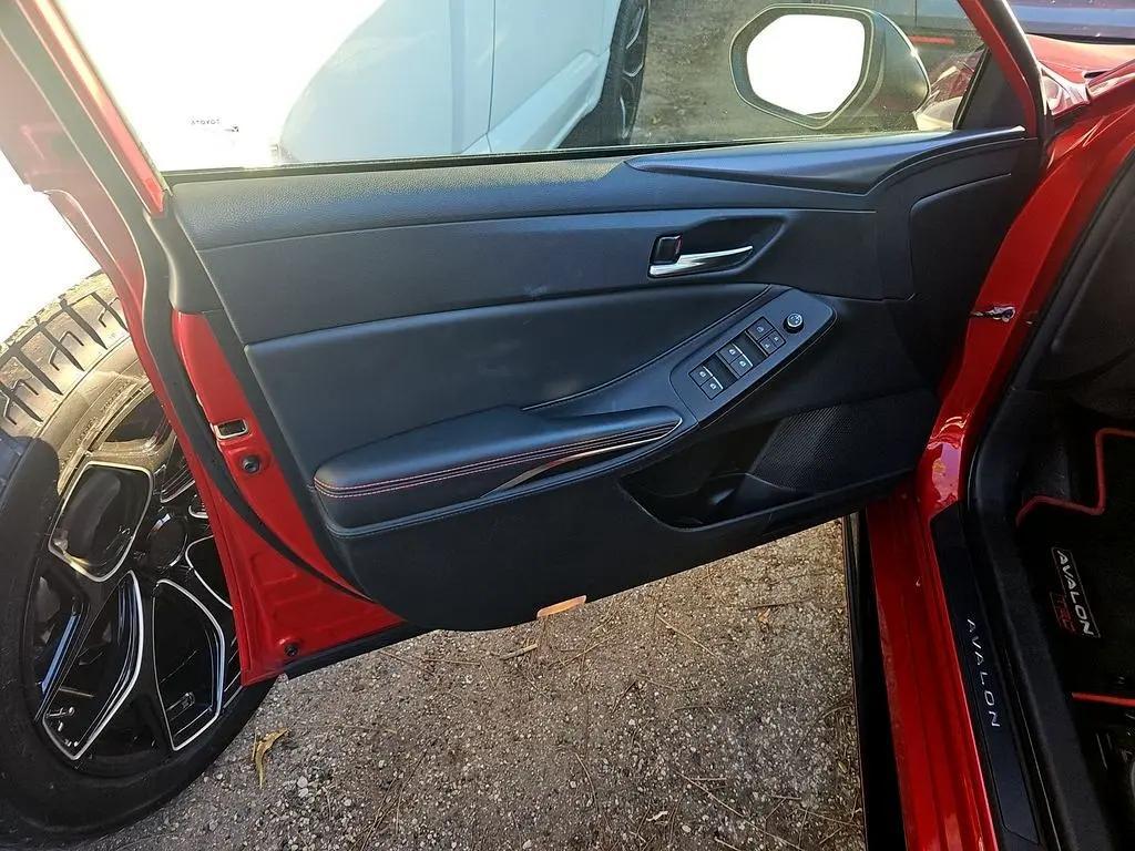 used 2020 Toyota Avalon car, priced at $30,944