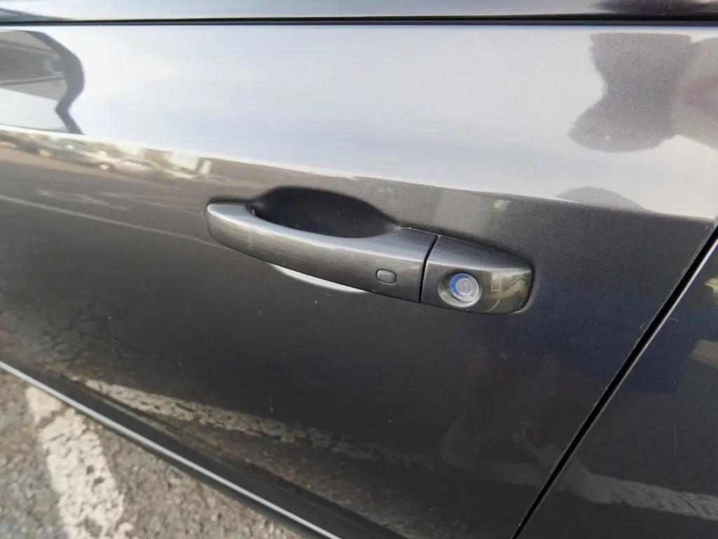 used 2018 Chrysler 300 car, priced at $21,944