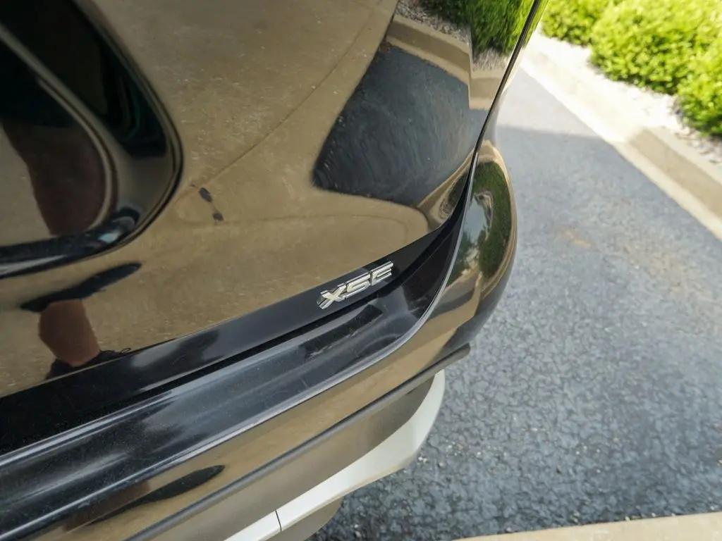 used 2021 Toyota Highlander car, priced at $34,544