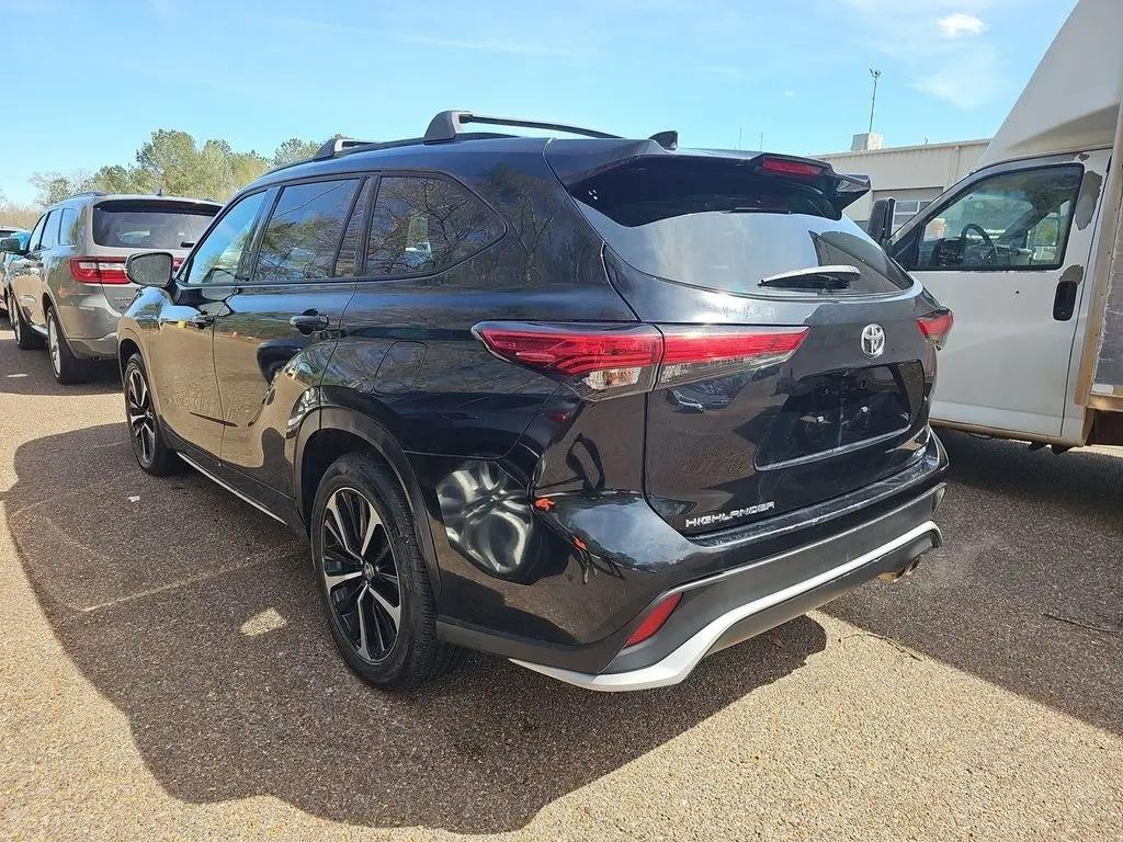 used 2021 Toyota Highlander car, priced at $34,944