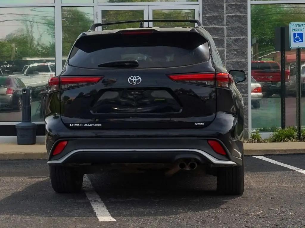 used 2021 Toyota Highlander car, priced at $34,544