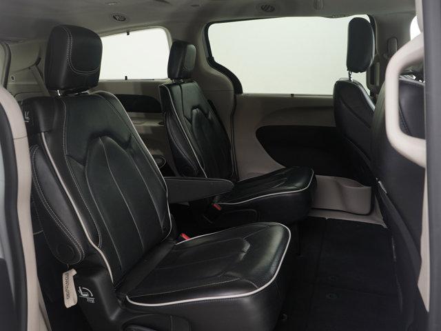 used 2024 Chrysler Pacifica car, priced at $30,998