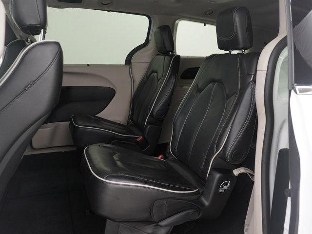 used 2024 Chrysler Pacifica car, priced at $30,998