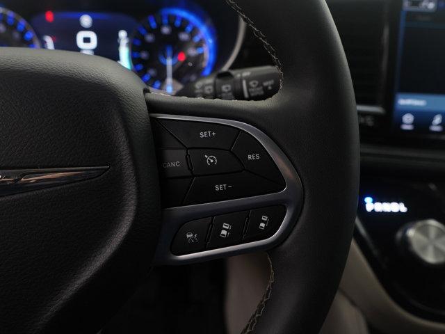 used 2024 Chrysler Pacifica car, priced at $30,998