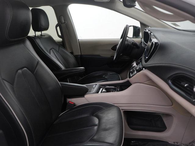 used 2024 Chrysler Pacifica car, priced at $30,998