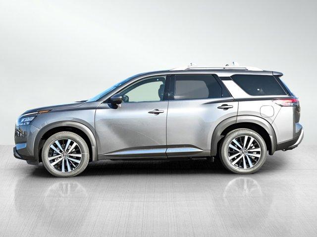 new 2025 Nissan Pathfinder car, priced at $43,977