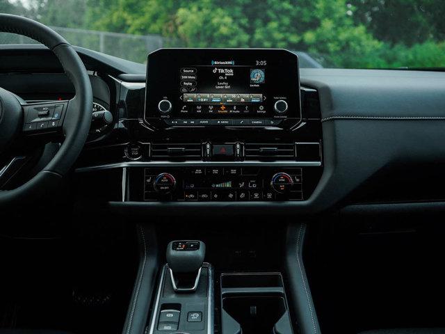 new 2025 Nissan Pathfinder car, priced at $34,977