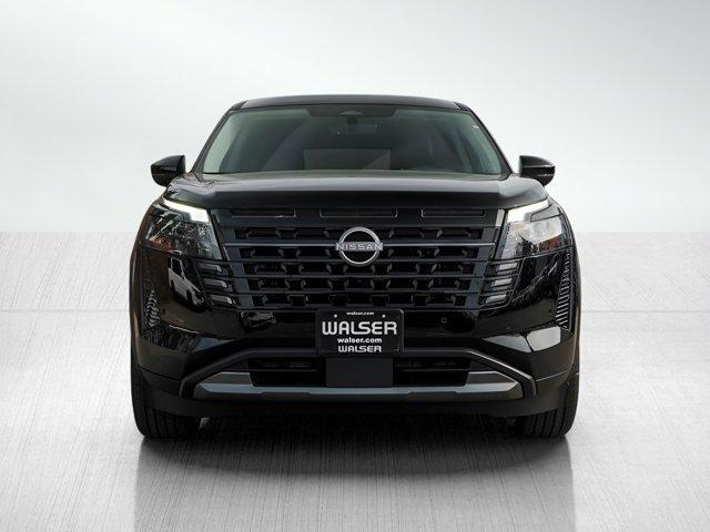 new 2026 Nissan Pathfinder car, priced at $44,199