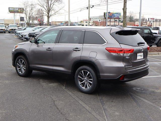 used 2019 Toyota Highlander car, priced at $25,861