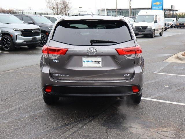 used 2019 Toyota Highlander car, priced at $25,861