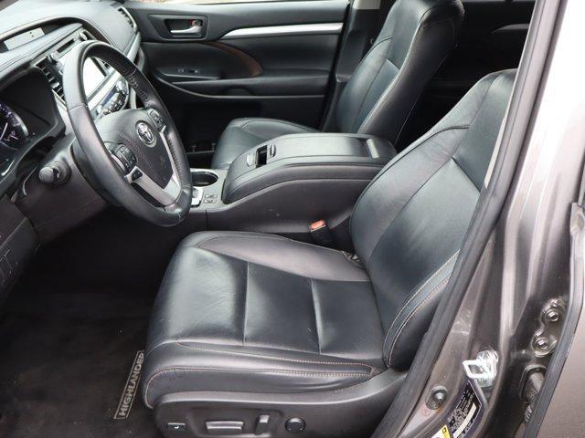 used 2019 Toyota Highlander car, priced at $25,861