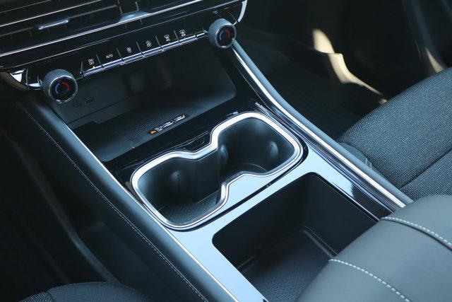 new 2026 Chevrolet Traverse car, priced at $41,128